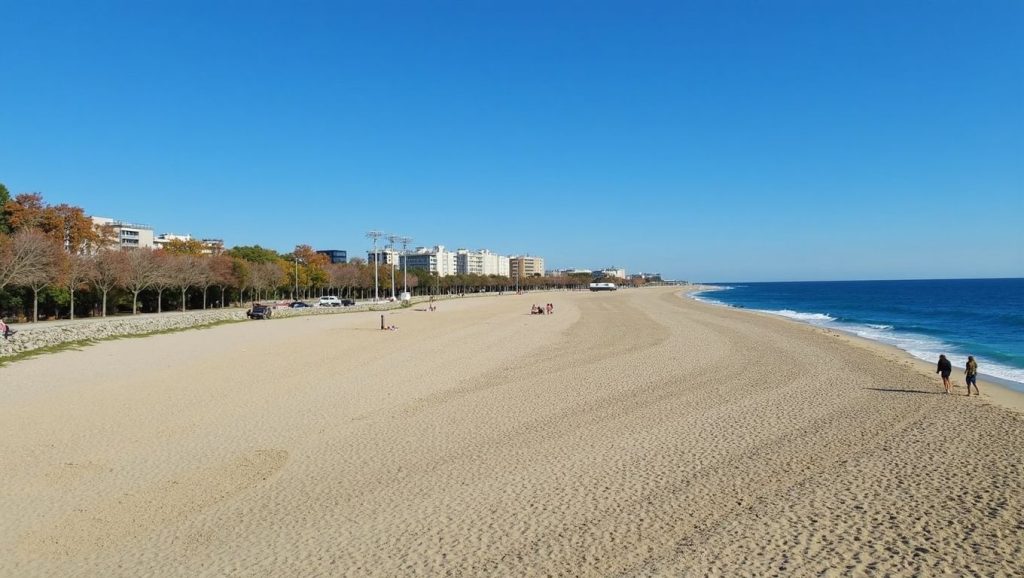 Textura de arena en Platja de l'Home Mort, Sitges, Barcelona