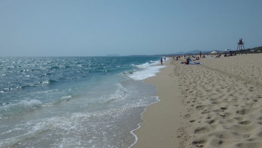 Horizonte desde Platja de la Bassa Rodona, Sitges, Barcelona