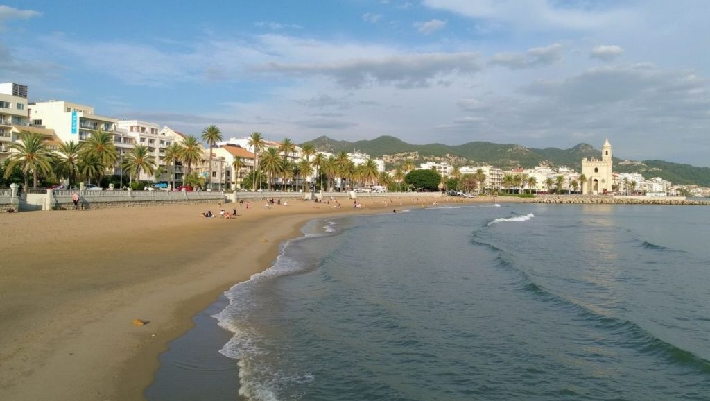 Platja de la Fragata (Sitges) — playa en la costa de Barcelona