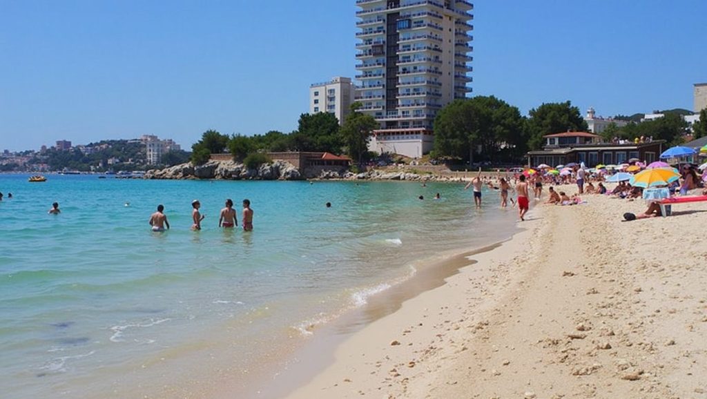 Panorámica de Platja de la Punta des Carregador con arena y mar, Calvià
