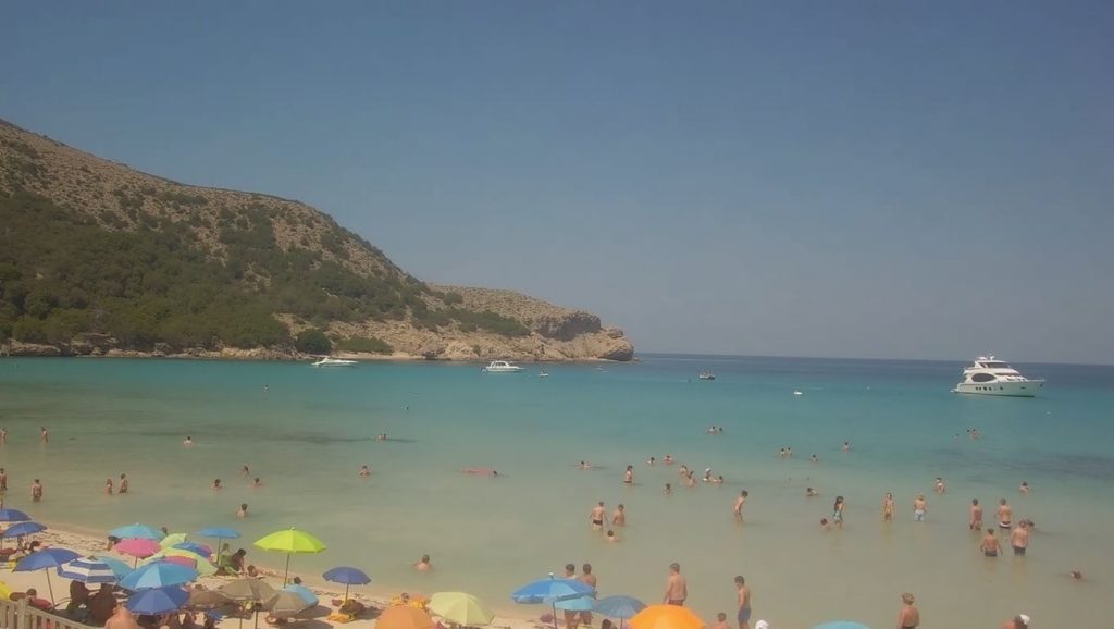 Arena y orilla en Platja de na Marins, Capdepera, Mallorca