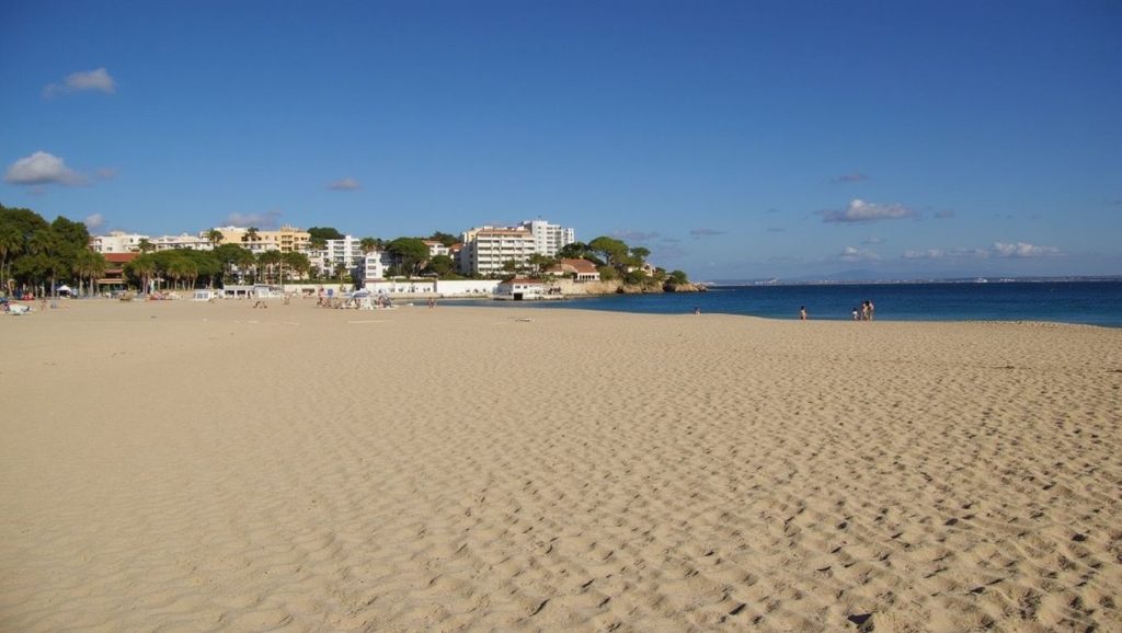 Amplio horizonte marino en Platja de Porto Novo o d'es Carregador, Calvià