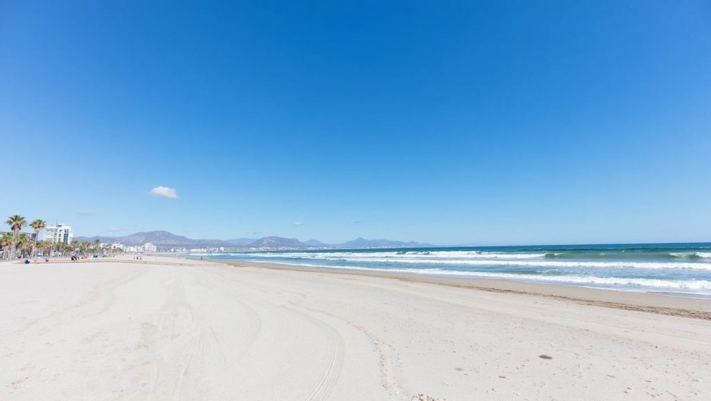 Platja de Sant Joan — foto 2 de 6