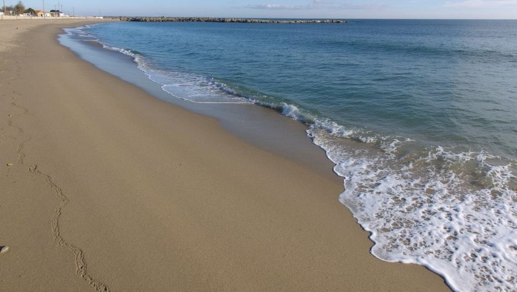 Horizonte desde Platja de Sant Joan, Vilanova i la Geltrú, Barcelona