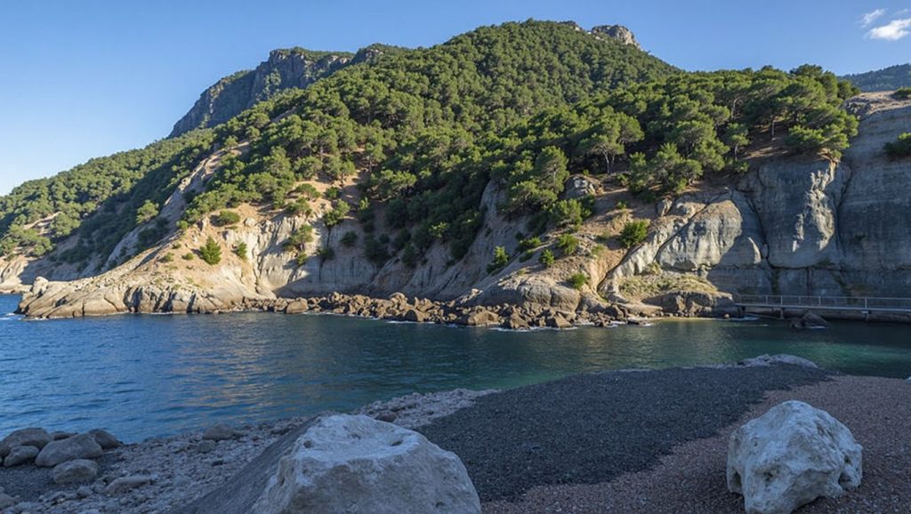 Amplio horizonte marino en platja de Son Bunyola, Banyalbufar