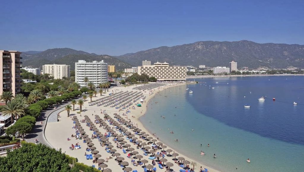 Vista de Platja de Son Maties desde la orilla, Calvià
