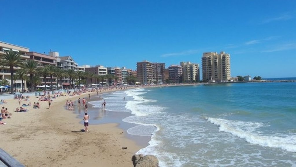 Panorámica completa de Platja del Cura, playa de Torrevieja