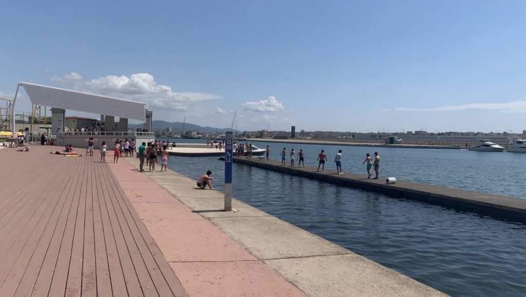 Línea de costa en Platja del Litoral, Barcelona
