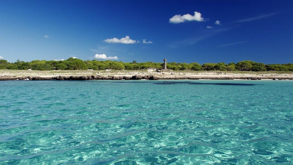 Amplio horizonte marino en Platja des Caragol, Ses Salines