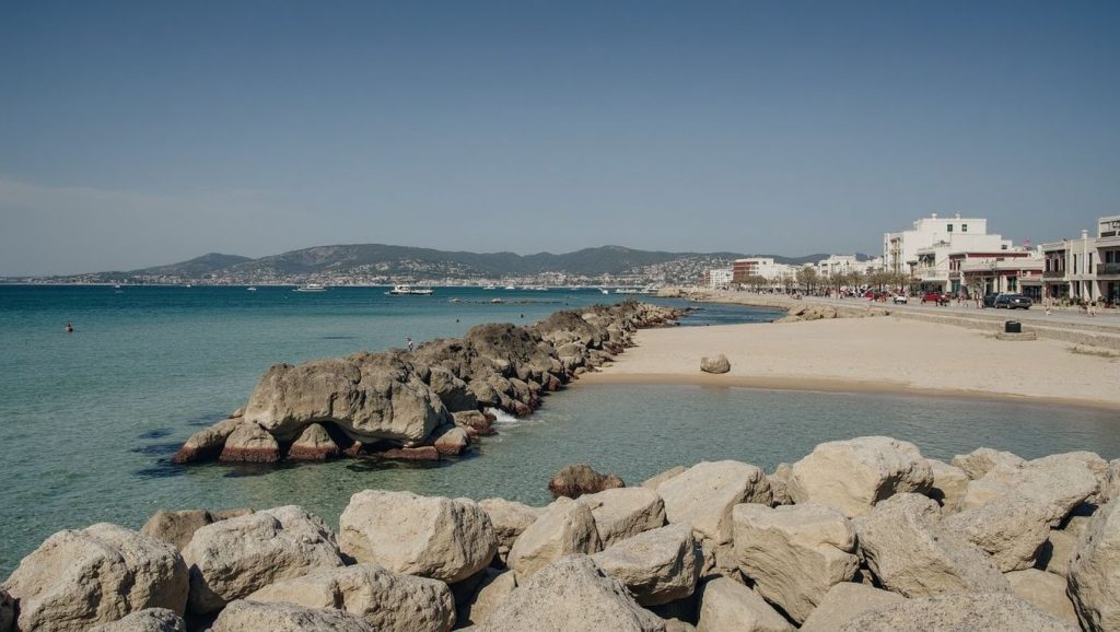 Panorámica de Platja des molinar con arena y mar, Palma