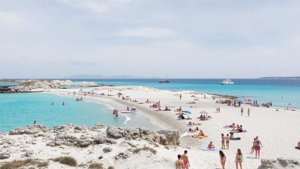 Detalle del agua en Platja Es Valencians, Formentera, Formentera