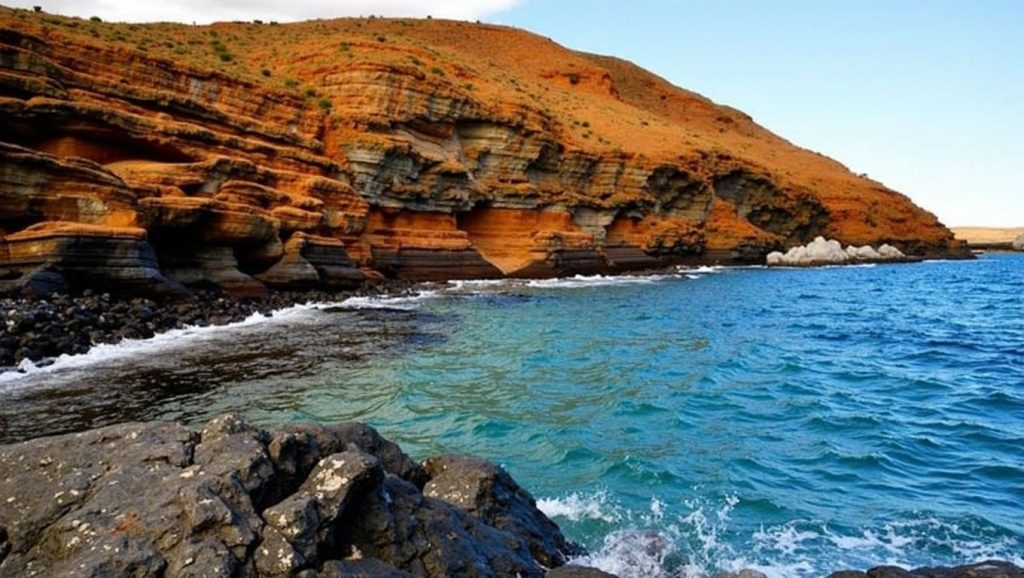 Aguas cristalinas de Playa Amarilla en San Miguel de Abona (Tenerife)