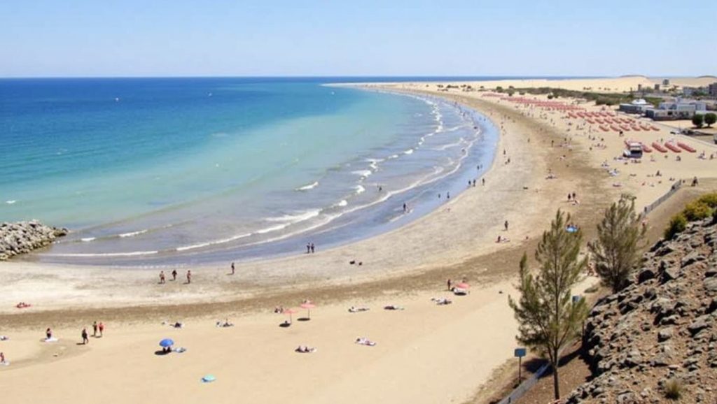 Playa Arguineguín/Patalavaca en Stein) (San Bartolomé de Tirajana (Maspalomas) (Gran Canaria)