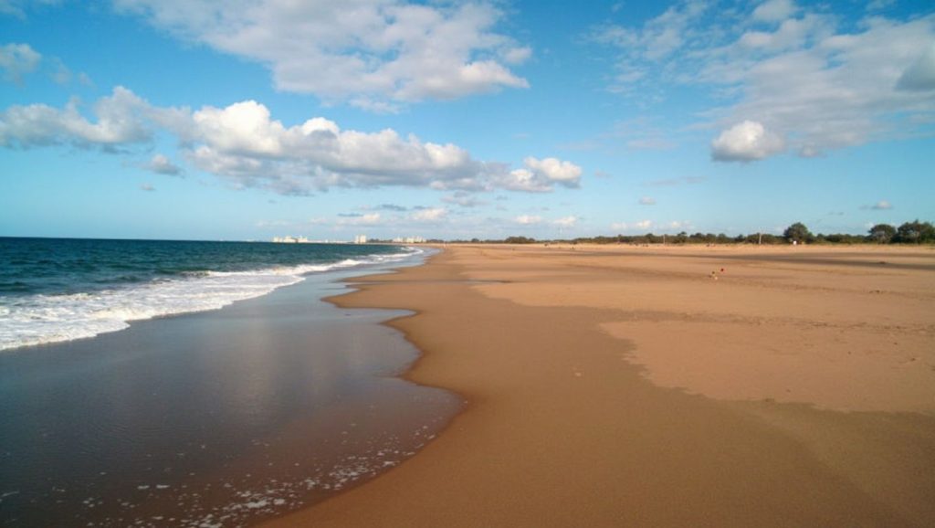 Vista general de Playa Central, Isla Cristina