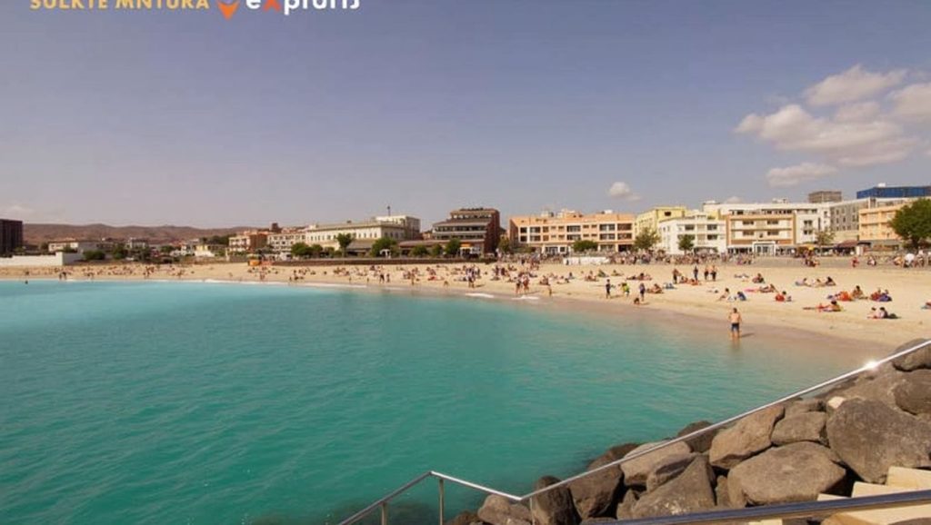 Arena volcánica de Playa Chica, Santiago del Teide (Tenerife)