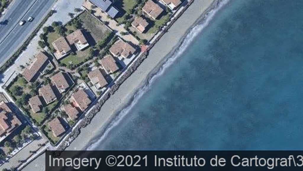 Vista de Playa de Arroyo Vaquero en Estepona, Málaga