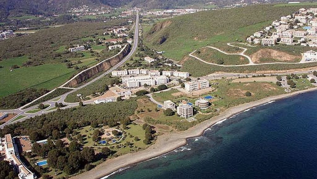 Horizonte desde Playa de Arroyo Vaquero, Estepona, Málaga