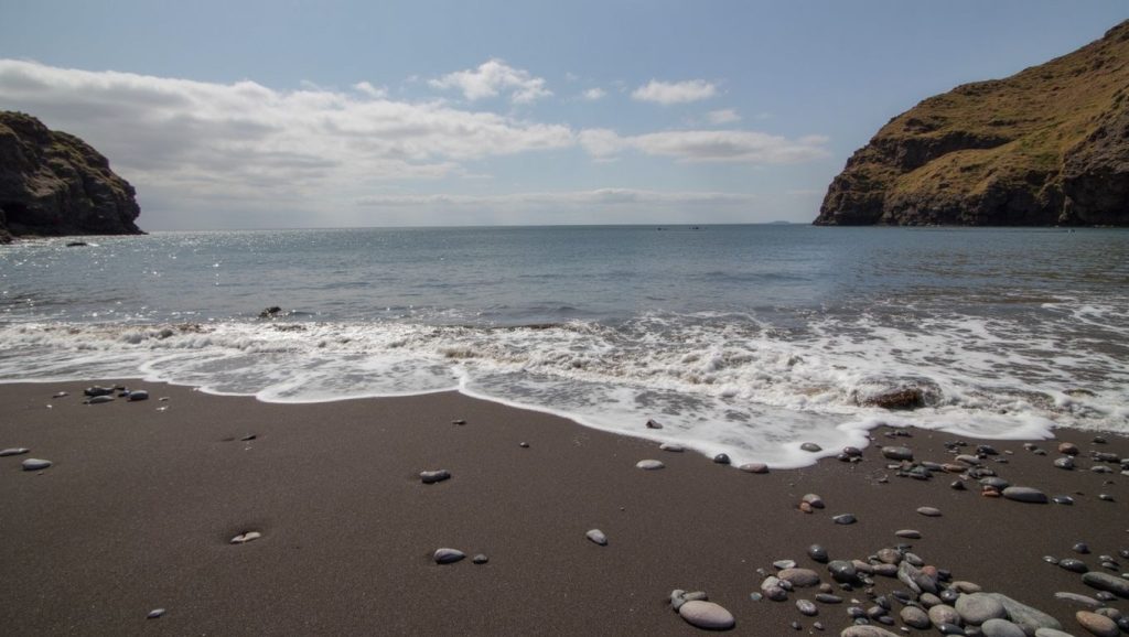 Aguas cristalinas de Playa de Ávalo en San Sebastián de la Gomera (La Gomera)