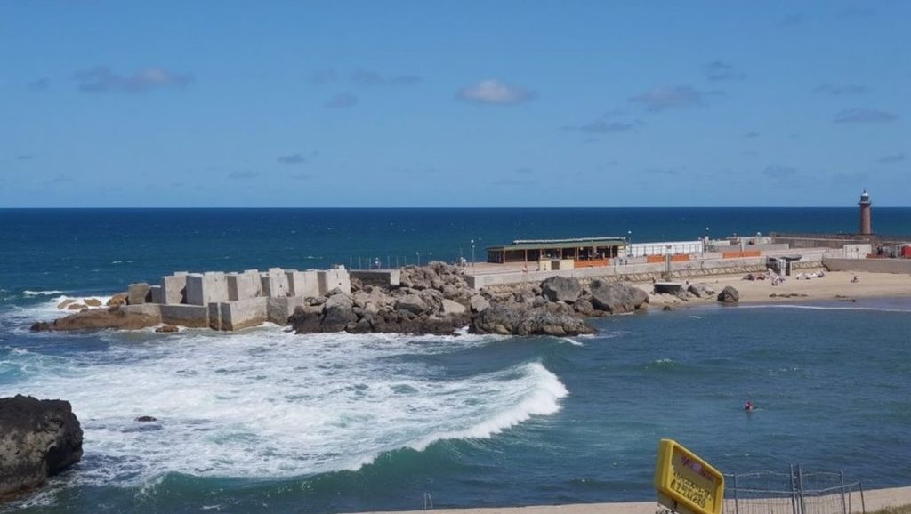 Textura de arena en Bajamar, Nerja, Málaga