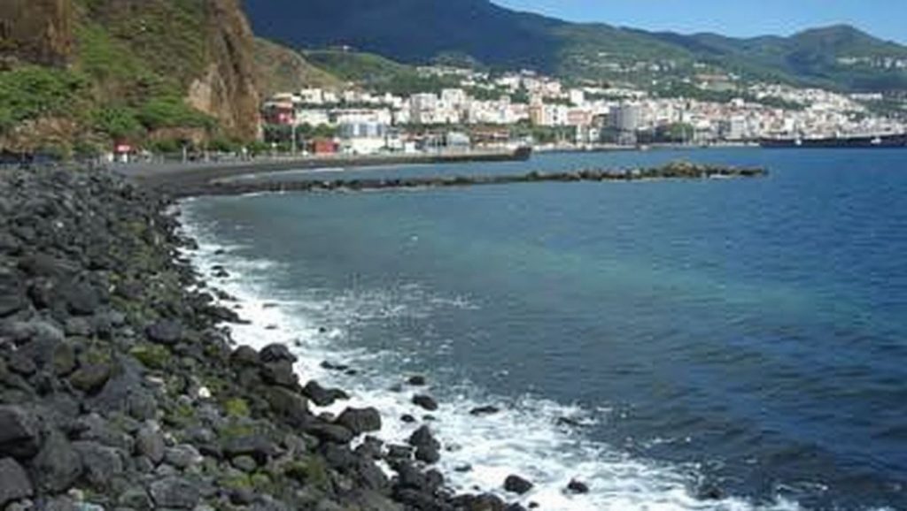 Costa de Nerja desde Playa de Bajamar, Málaga