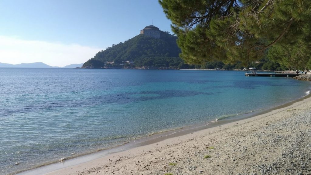 Vista de Playa de Camp de Mar desde la orilla, Andratx