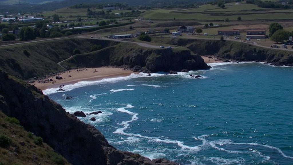 Aguas de Playa de Carranques en Asturias (Asturias)