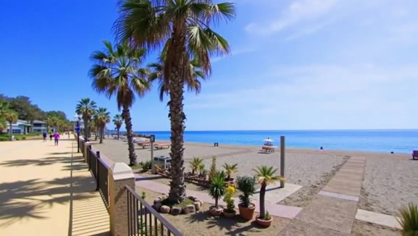 Playa de Casablanca (Marbella, Málaga)
