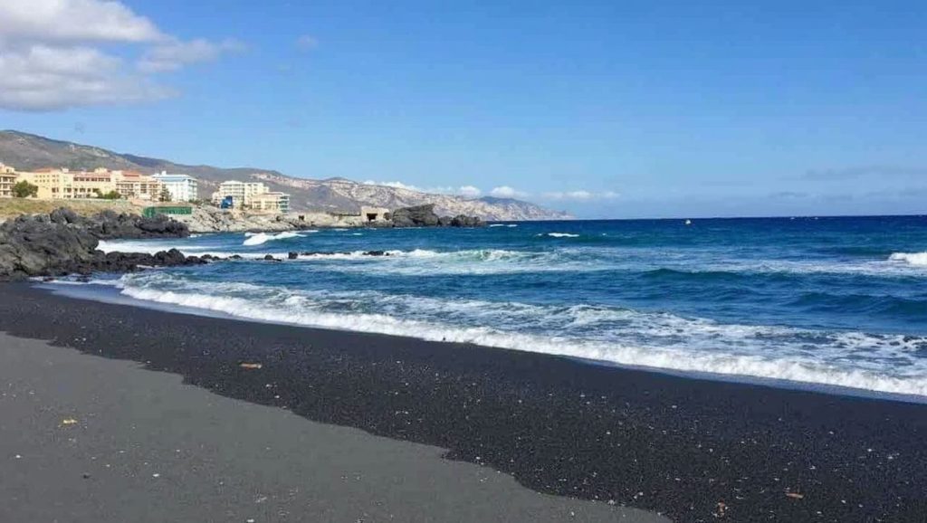 Playa de Chimisay — foto 3 de 6