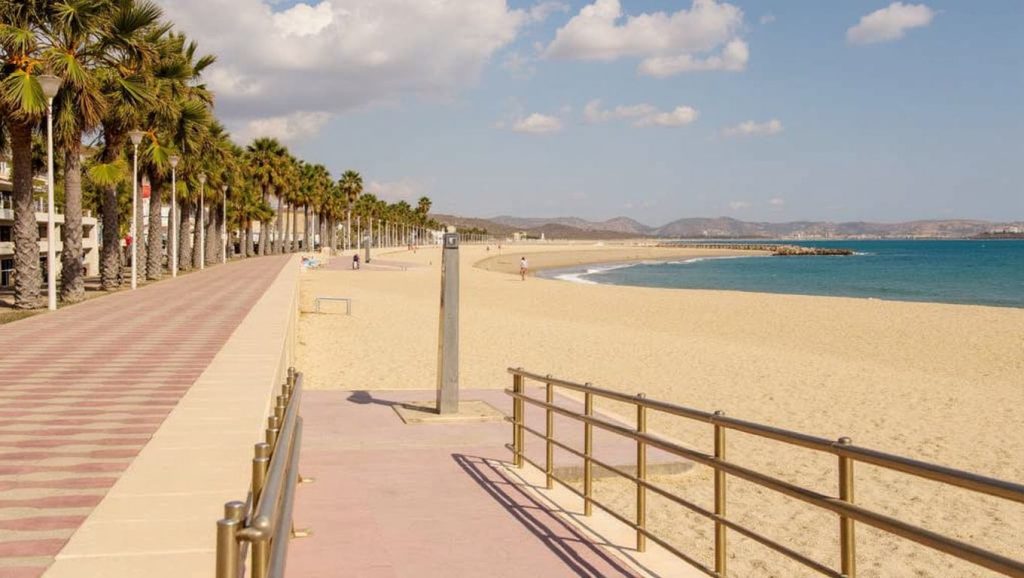 Vista del entorno de Costacabana, Almería, Almería