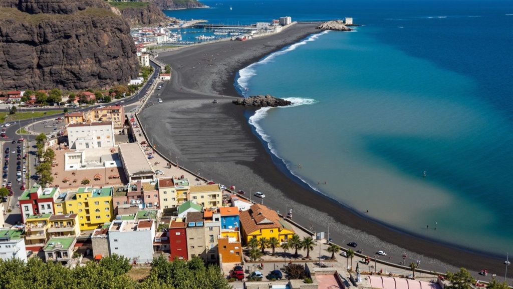 Panorámica de Playa de El Puerto, La Palma