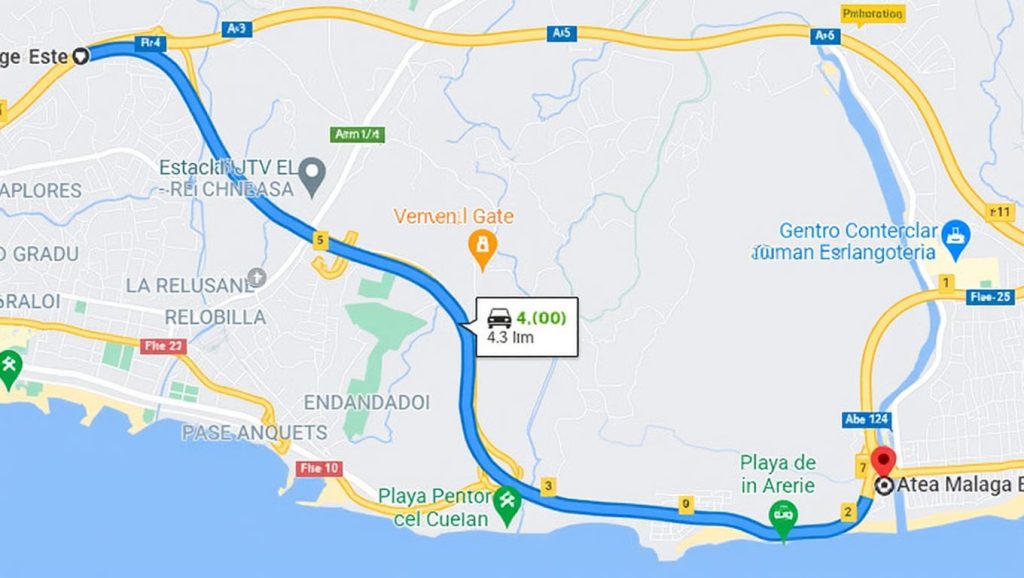 Agua y arena en Playa de El Realsillo, Estepona