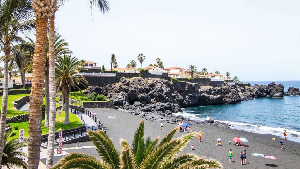 Arena de Playa de Fonsalía, Guía de Isora (Tenerife)