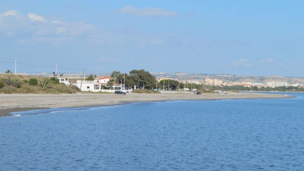Playa Guardias Viejas desde la arena, El Ejido, Almería