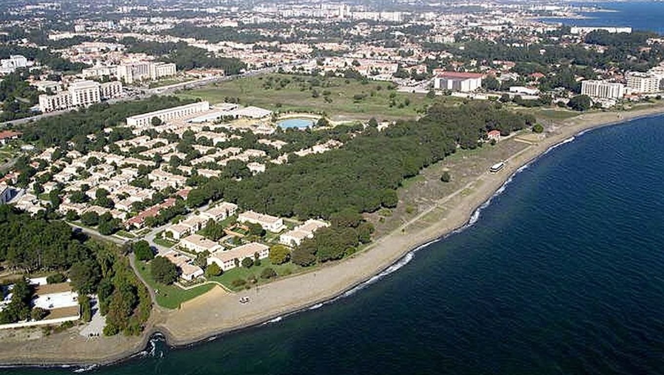 Playa de Isdabe (Estepona, Málaga)