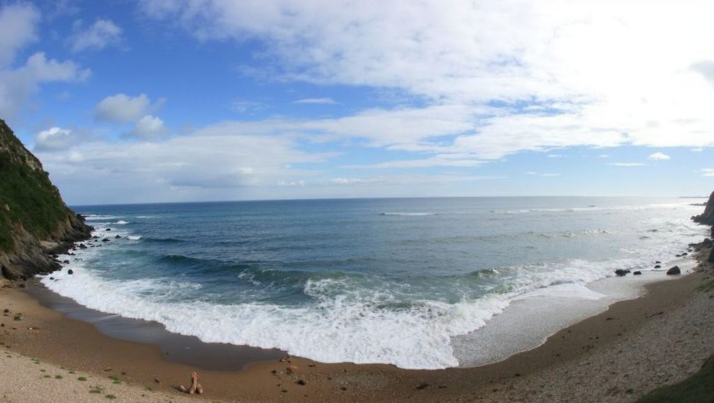 Playa de la Atalaya en Asturias (Asturias)