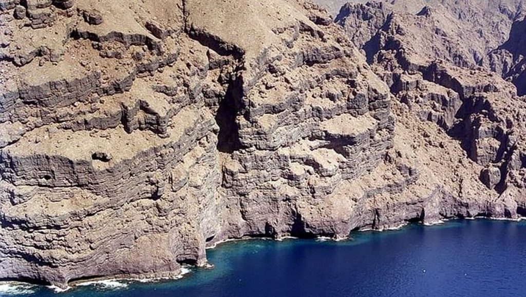 Aguas de Playa de la Ballenita en Buenavista del Norte (Tenerife)