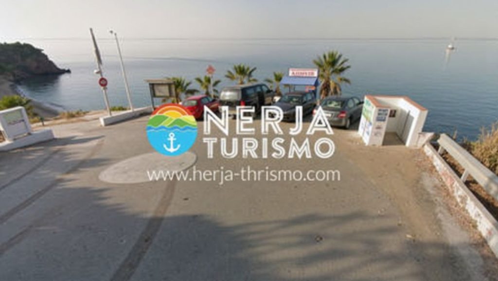 Playa de la Caleta de Maro — foto 2 de 6