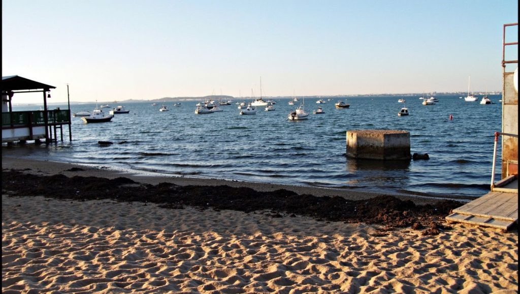 Panorámica completa de Playa de la Casería, playa de San Fernando
