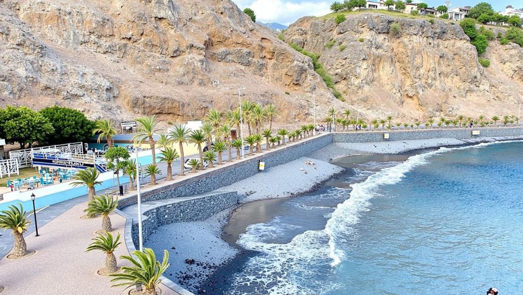 Playa de La Cueva en San Sebastián de la Gomera (La Gomera)