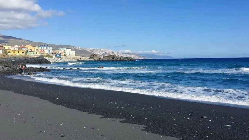 Aguas de Playa de la Entrada en Candelaria (Tenerife)