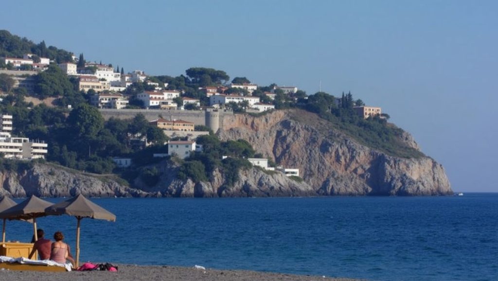 Playa La Herradura desde la arena, Almuñécar, Granada
