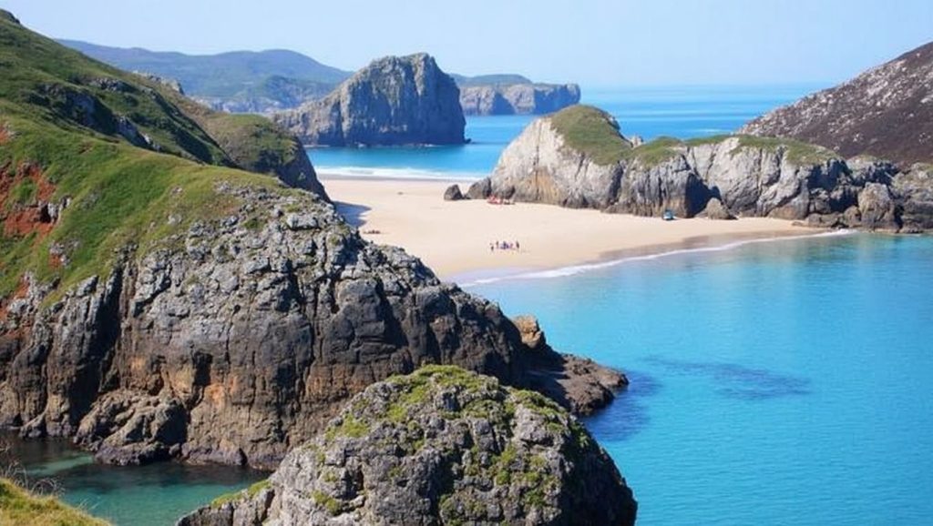 Aguas de Playa de la Isla en Asturias (Asturias)
