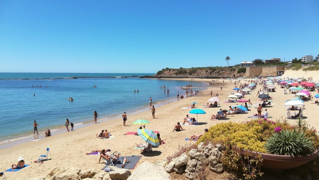 Agua y arena en Playa de la Muralla, El Puerto de Santa María