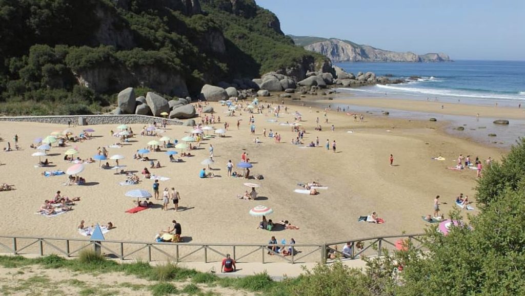 Aguas de Playa de La Ñora en Villaviciosa (Asturias)