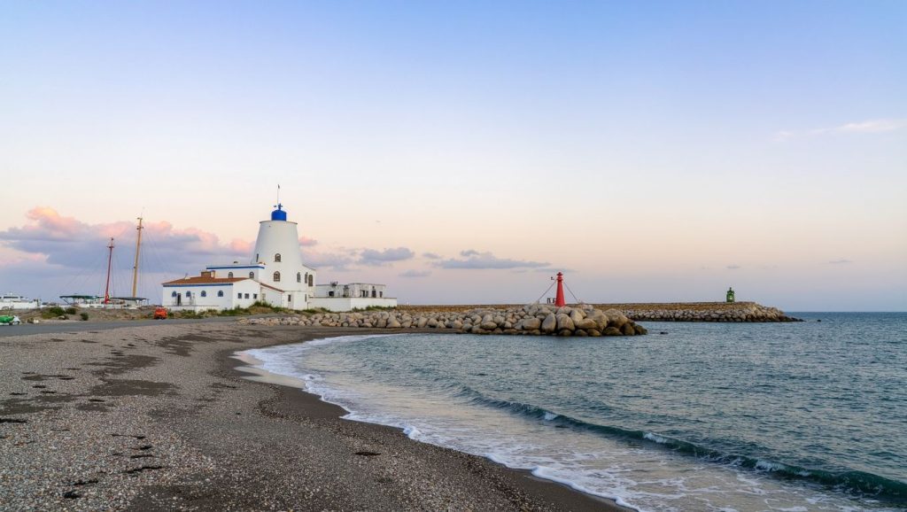 Paseo hacia La Playa Duquesa, Manilva