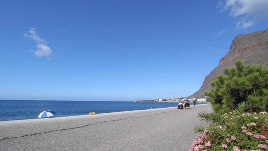 Arena volcánica de Playa de La Puntilla, Valle Gran Rey (La Gomera)