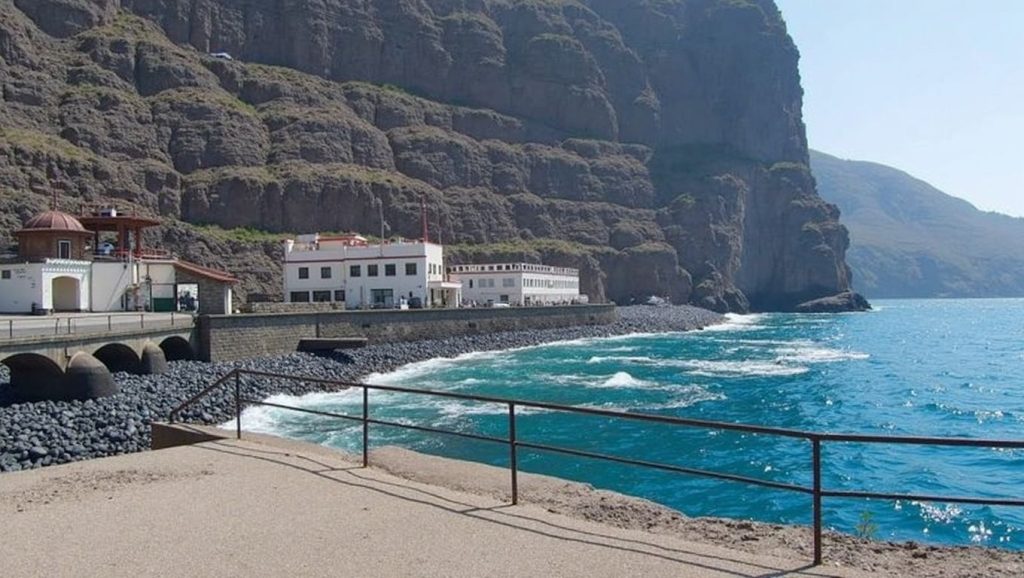 Aguas de Playa de la Rajita en Valle Gran Rey (La Gomera)
