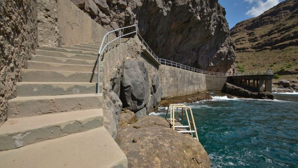 Entorno natural de Playa de la Rajita en La Gomera