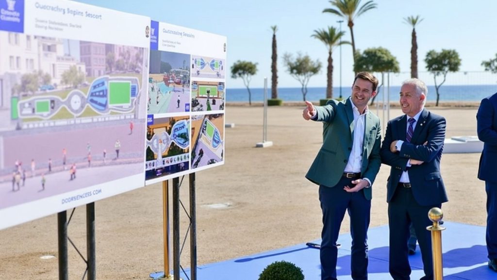 Panorámica completa de Playa de Las Salinas, playa de Roquetas de Mar