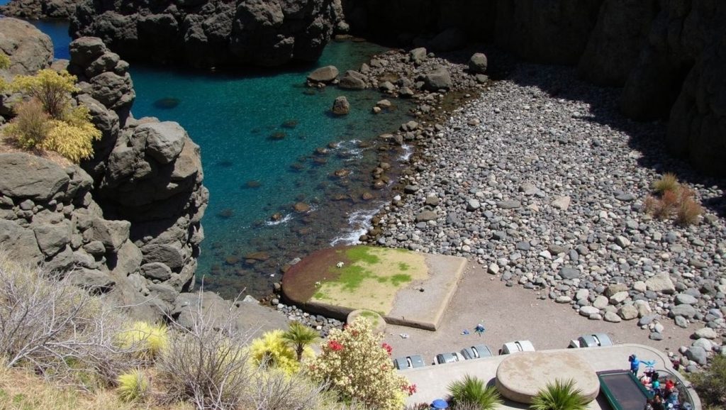 Aguas de Playa de los Barqueros en Buenavista del Norte (Tenerife)